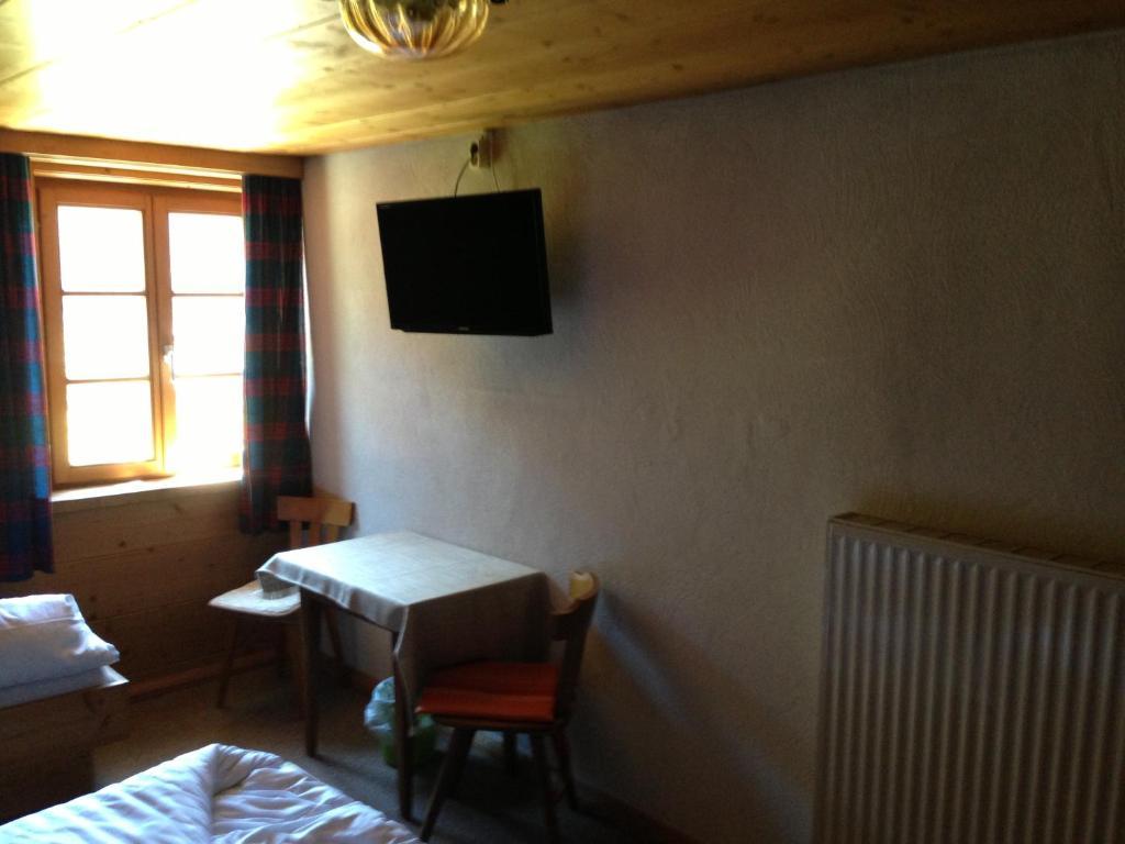 Gasthaus Sonne Tarrenz Δωμάτιο φωτογραφία