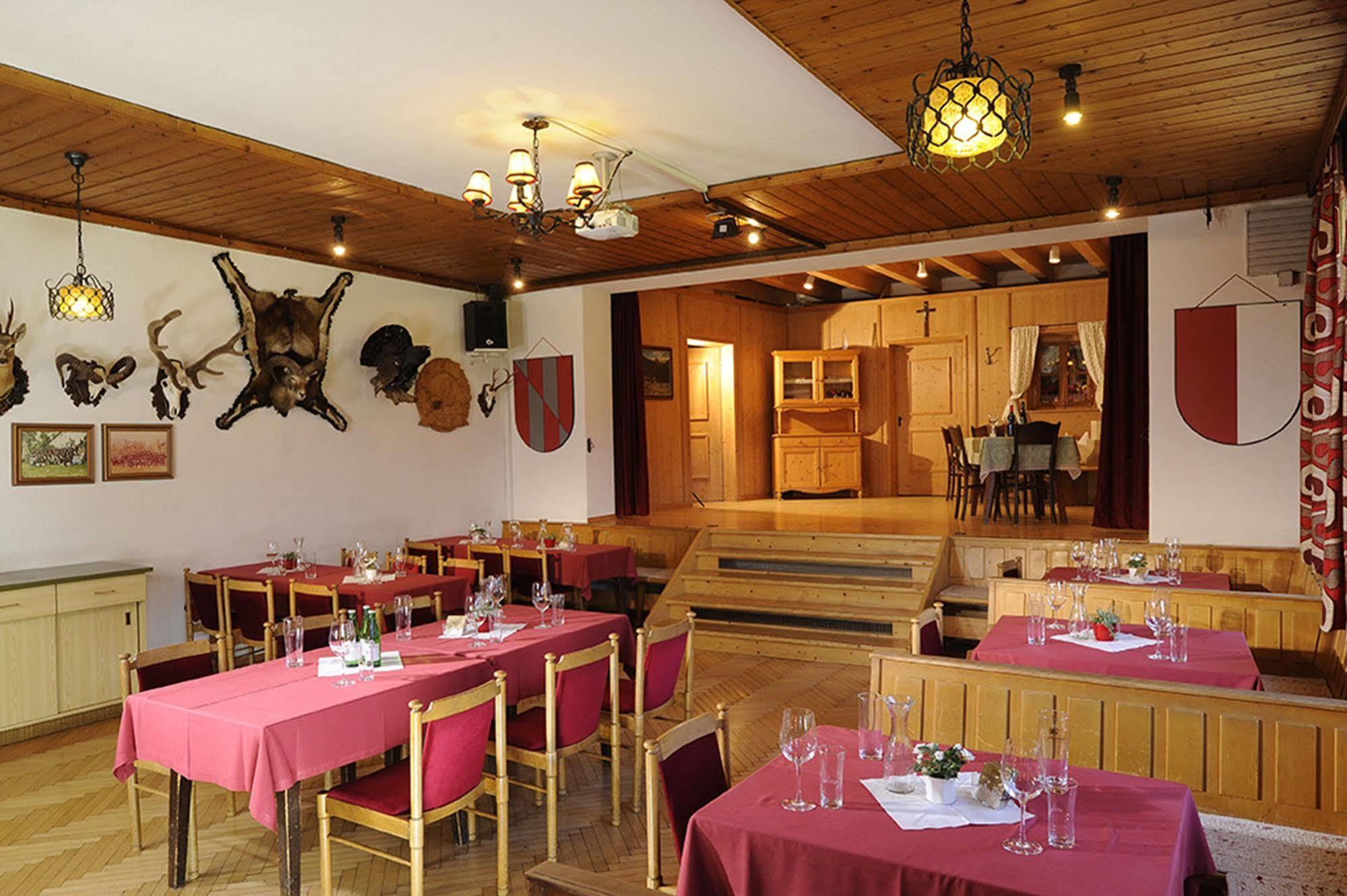 Gasthaus Sonne Tarrenz Εξωτερικό φωτογραφία