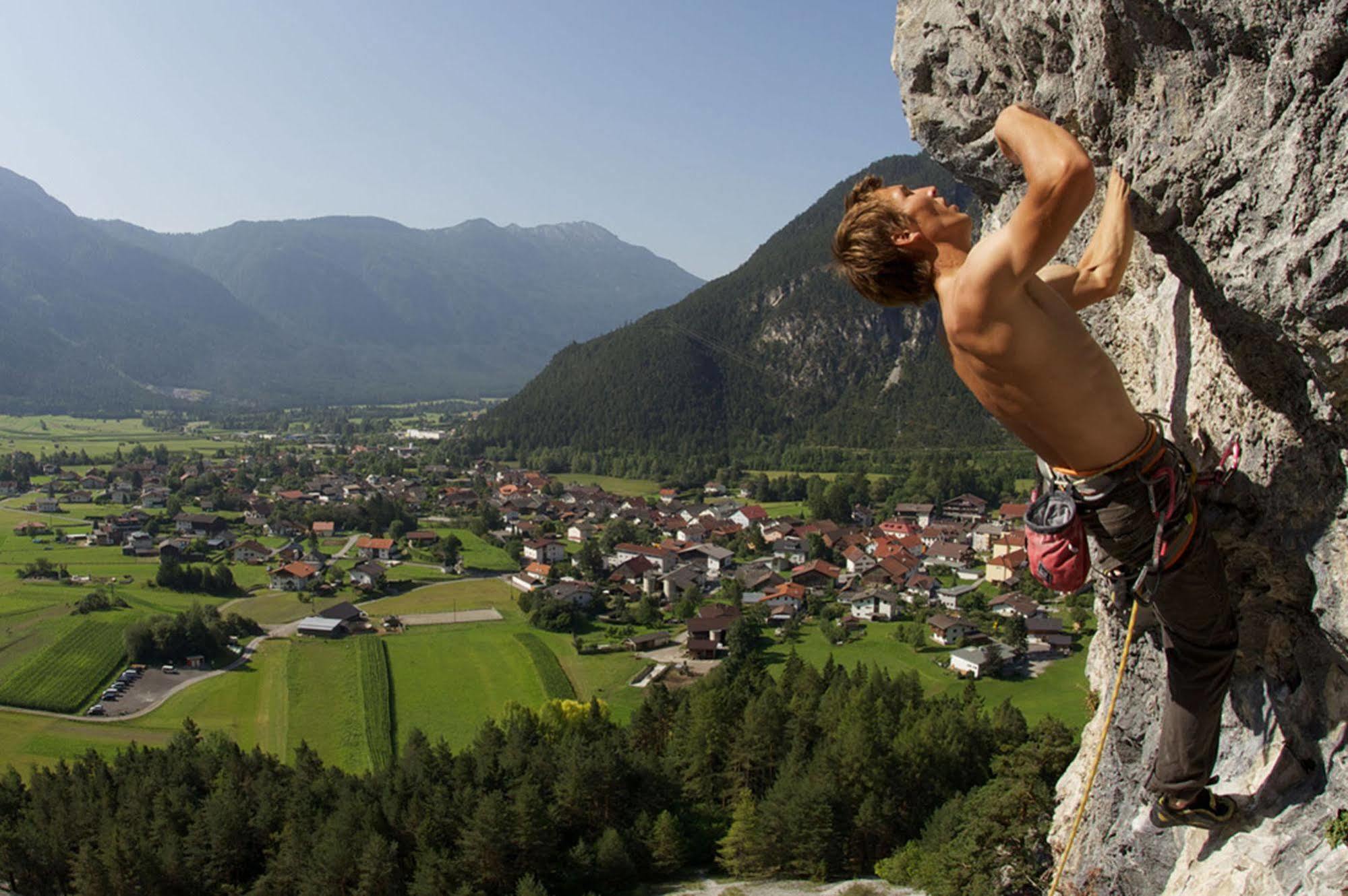 Gasthaus Sonne Tarrenz Εξωτερικό φωτογραφία